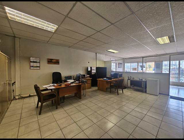 600M² WAREHOUSE FOR SALE IN ACTIVIA PARK